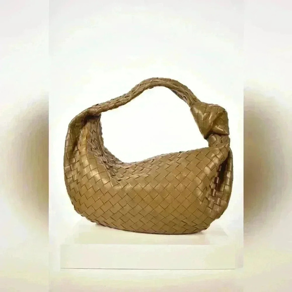 BOTTEGA VENETA Tan Large  Jodie Woven Calfskin Leather Intrecciato Shoulder Bag - Picture 3 of 9